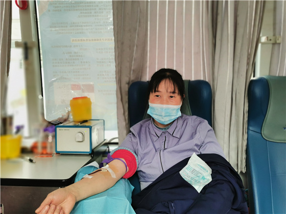 人民警察一心為民，捋袖捐血鐵血柔情——安康市公安局積極開展冬季獻(xiàn)血活動