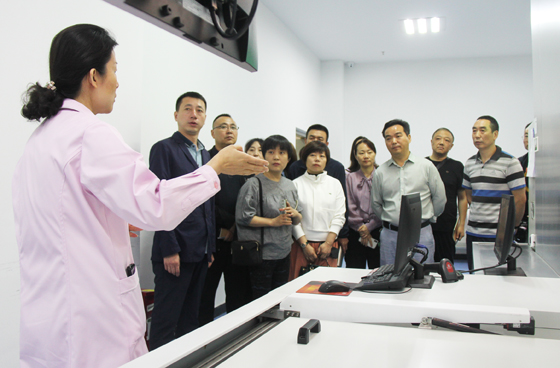 榆林市中心血站一行來(lái)我站參觀交流