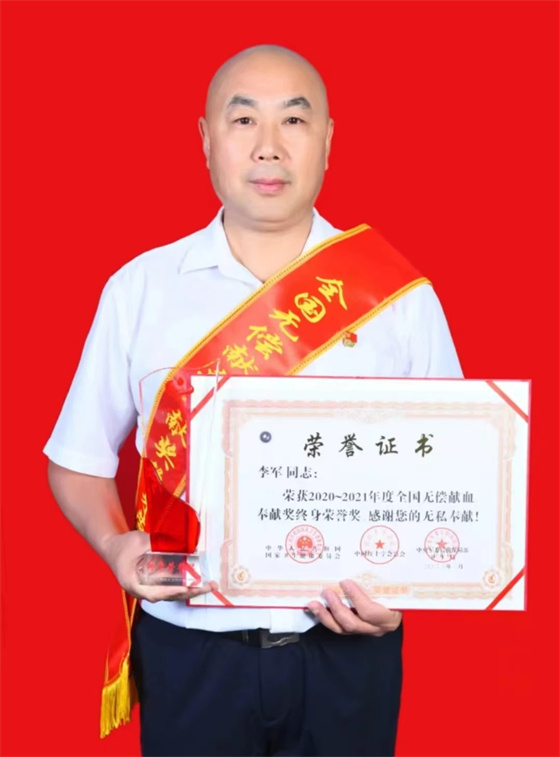 安康李軍，18年獻(xiàn)出“10”個自己……